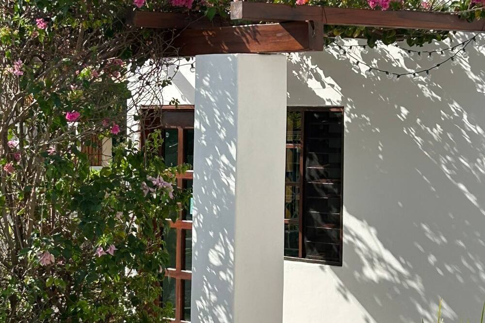 Maria-Maria Hotel