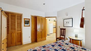 1 quarto, ferros/tábuas de passar roupa, Wi-Fi, roupa de cama