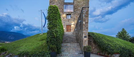 Fasade – kveld/natt