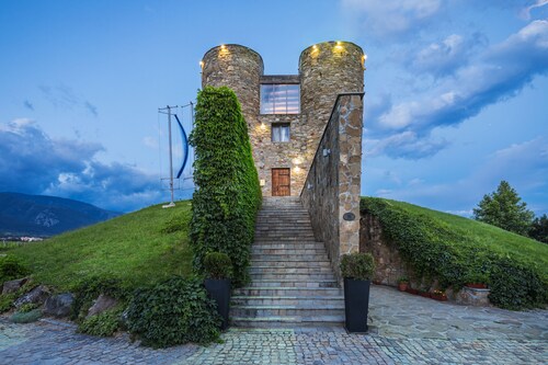 Maison & Chateau Copsa