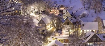 Villa Westfeld: central in the beautiful Sauerland - with jacuzzi !!!