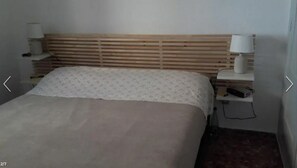 2 slaapkamers, een strijkplank/strijkijzer, gratis wifi, beddengoed
