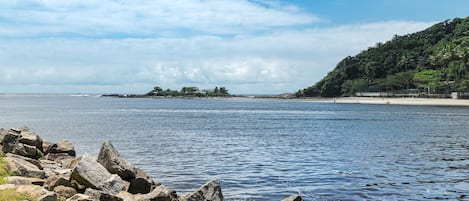 Plage, sable blanc, bar de plage