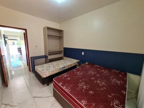 Family Apartment | Individually furnished, desk, laptop workspace, free WiFi - Residencial Miragem Bombinhas Duo (Bombinhas)