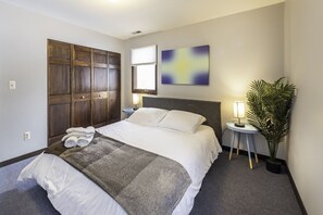 4 chambres, fer et planche à repasser, Wi-Fi, draps fournis