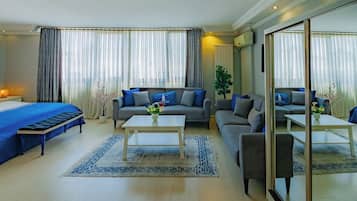 Allergitestet sengetøy, safe på rommet og skrivebord