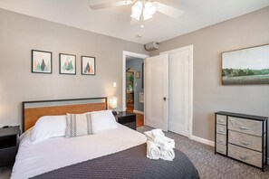 2 Schlafzimmer, Bügeleisen/Bügelbrett, WLAN, Bettwäsche