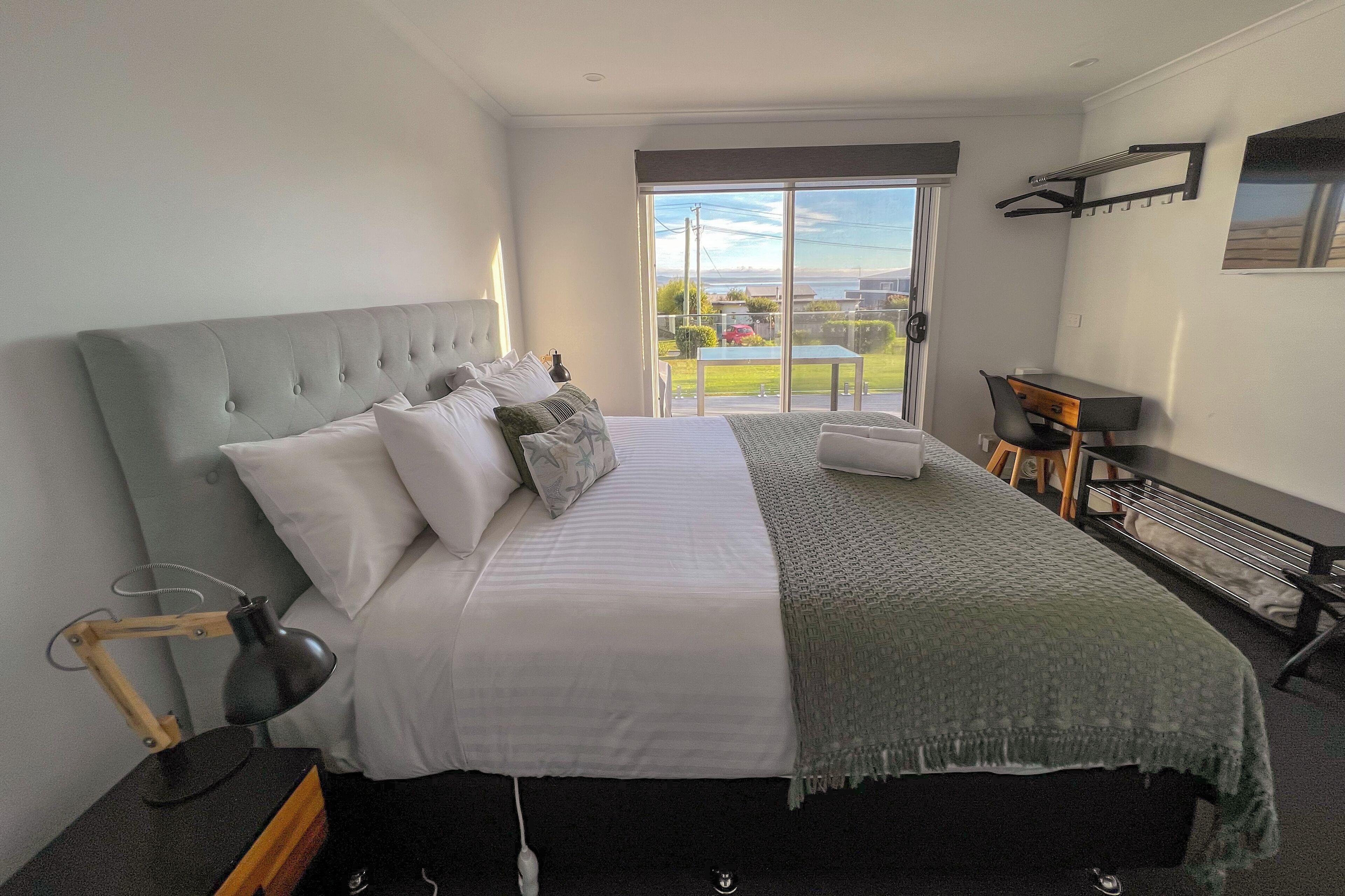 2 bedrooms, desk, iron/ironing board, travel crib