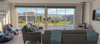 BINALONG BRAE Bay of Fires 2 bedroom with en-suites