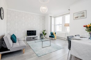 Smart TV - ☆LUXURY APARTMENT☆BUSINESS/RELOCATIONS☆2BED (Ilford)