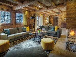 Fernseher, Kamin, DVD-Player, Stereoanlage