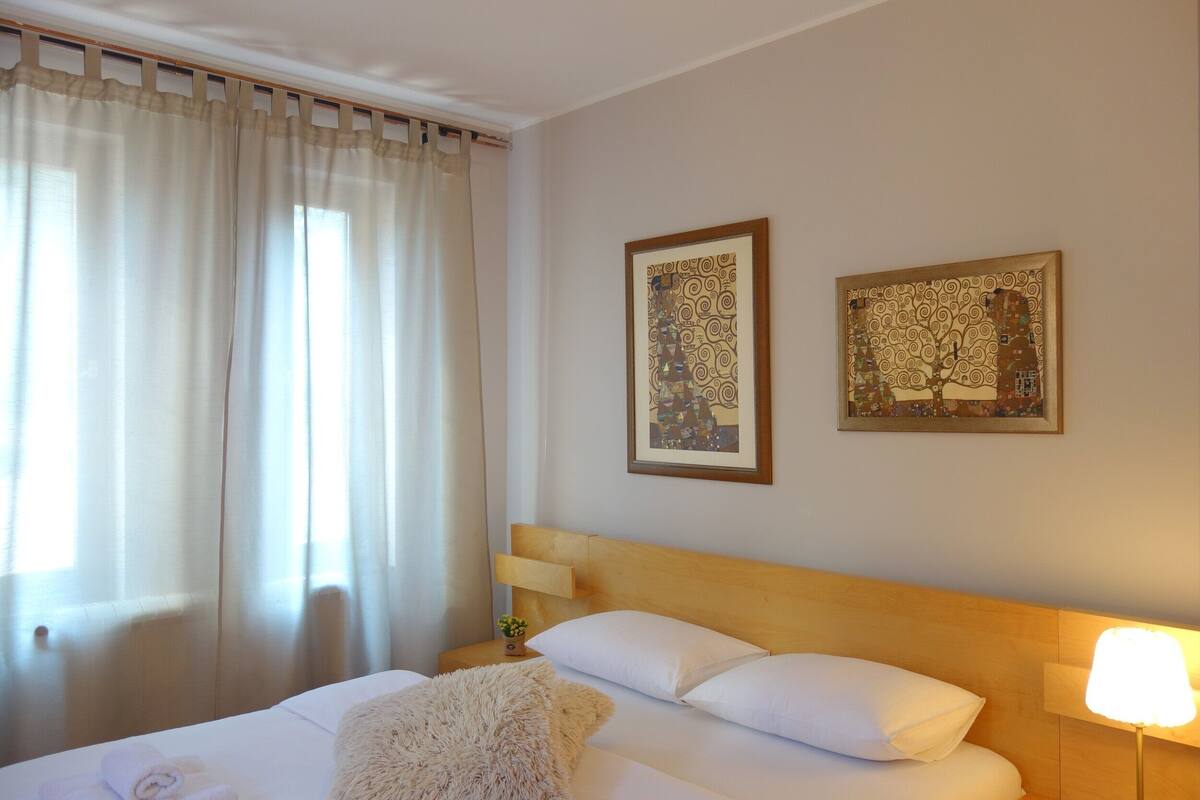 Habitación doble estándar (5) | Escritorio, insonorización, wifi gratis y decoración personalizada