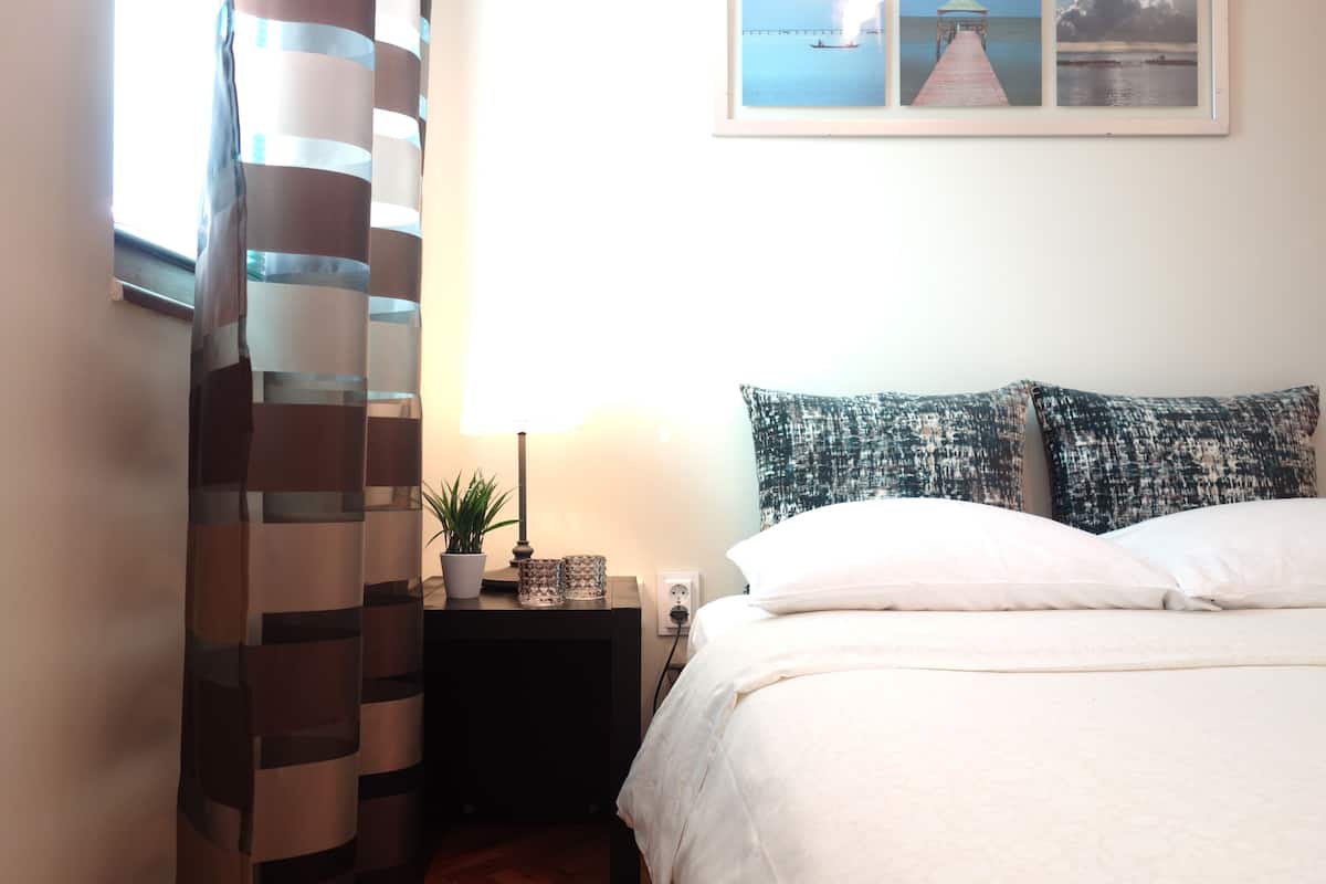 Habitación doble estándar (12) | Escritorio, insonorización, wifi gratis y decoración personalizada