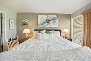 In-room safe, iron/ironing board, free WiFi, bed sheets