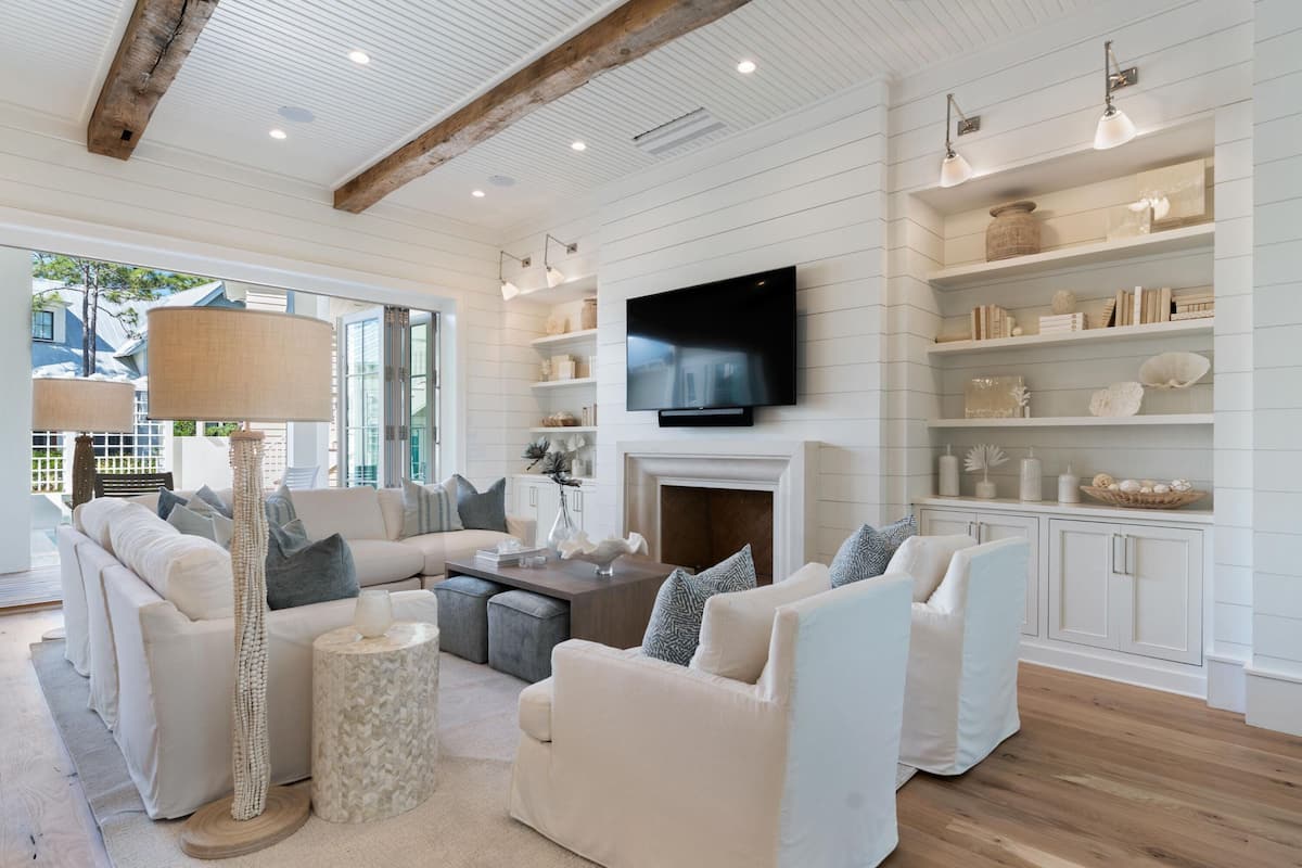 Villa, 5 Bedrooms | Living room | 36-inch TV with cable channels, DVD player, ping pong