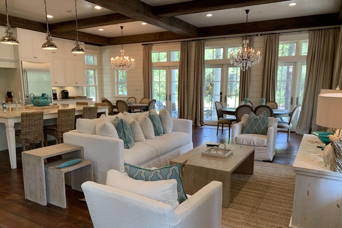 House, 5 Bedrooms | Living room | 36-inch TV with cable channels, DVD player, ping pong