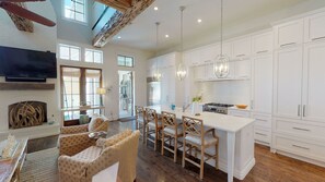 Hus, flere senger | Eget kjøkken | Kjøleskap, ovn og fryser