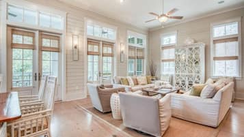 Villa, 5 Bedrooms | Living room | 36-inch flat-screen TV with cable channels, TV, fireplace