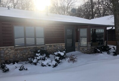 30 steps to lake, Dock for fishing & swimming, Families Welcome!  