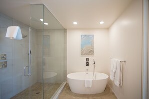 Condo, 3 Bedrooms | Bathroom - Viridian by Dune Vacation Rentals (Santa Rosa Beach)