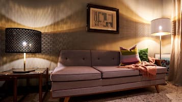 Deluxe-Doppel- oder -Zweibettzimmer | 1 Schlafzimmer, Minibar, individuell dekoriert, individuell eingerichtet