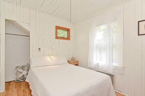 5 chambres, bureau, fer et planche à repasser, Wi-Fi