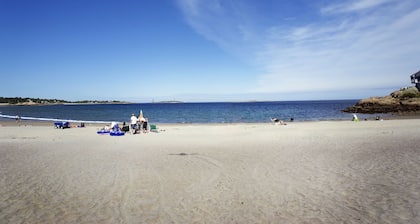 Long Beach House: Iso, mukava kotiin vain 285 metrin päässä valkoisista hiekkarannoista!