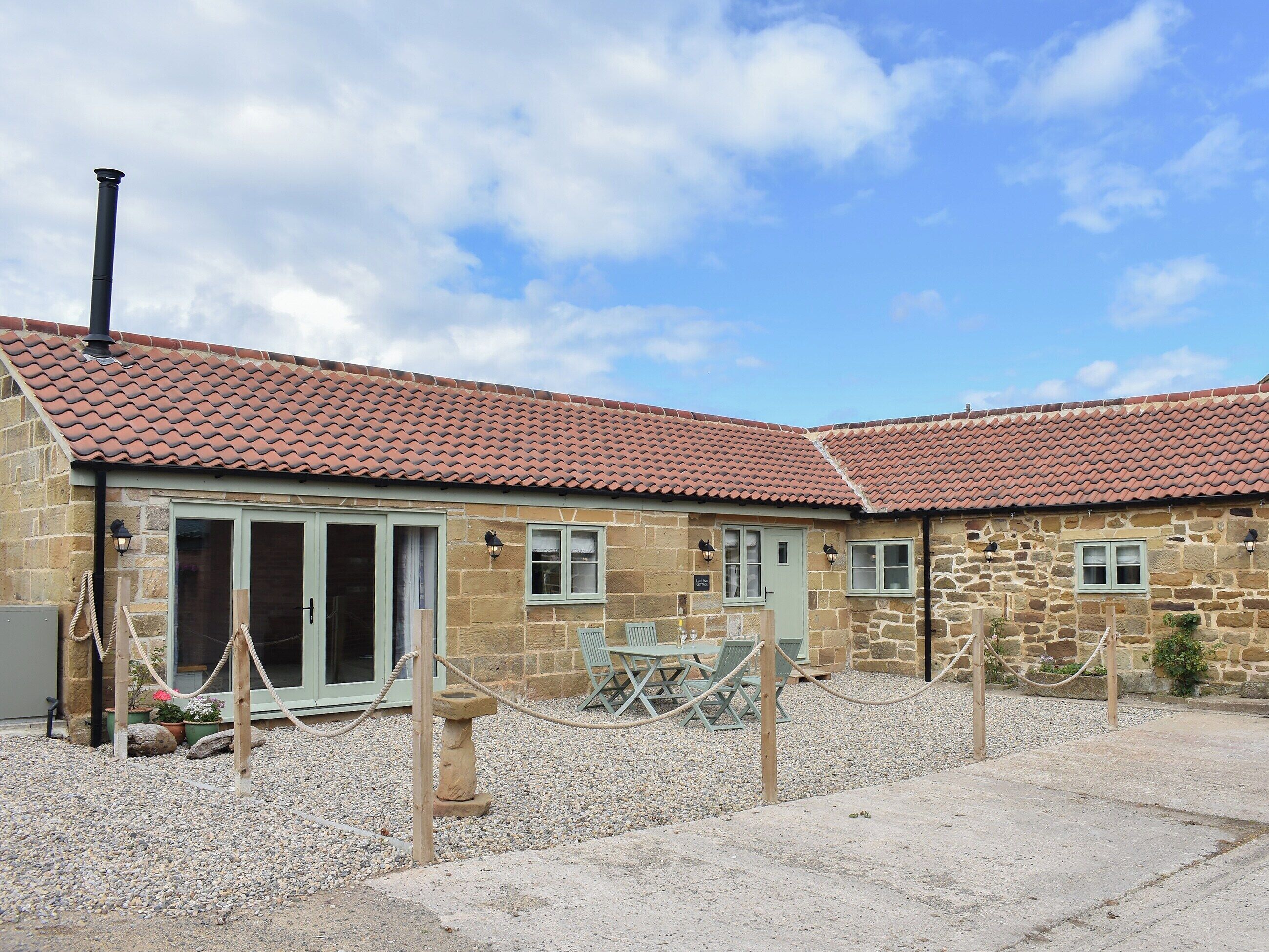 2 bedroom accommodation in Upleatham, near Saltburn-by-the-Sea