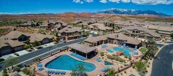 Golden golf course views & pools