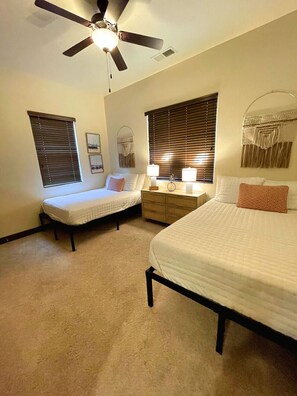 3 bedrooms, desk, iron/ironing board, travel cot