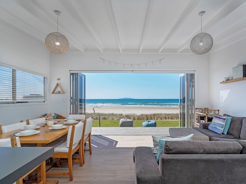 Beachfront Beauty - Whangamata Beachfront Home