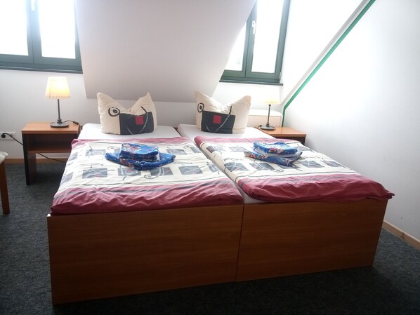 1 bedroom, WiFi, bed sheets