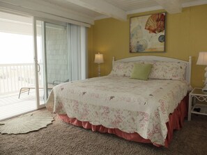 4 bedrooms, iron/ironing board - 4 br townhouse ocean front, at 47th St, has outdoor pool! Lovely, with multiple oceanfront decks. (Ocean City)