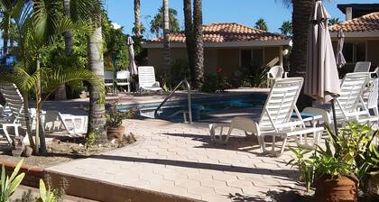 Cabana #7 Poolside in paradise, quiet ambiance