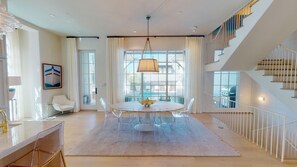 Condo, 6 habitaciones | Restaurantes