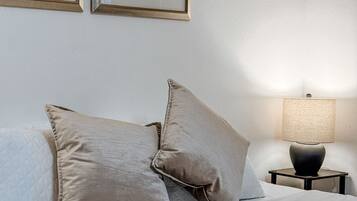 2 chambres, coffres-forts dans les chambres, Wi-Fi gratuit