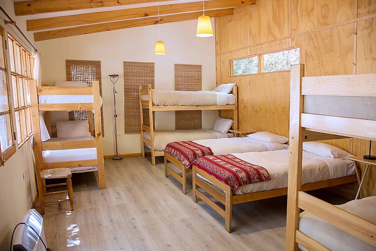 Basic Shared Dormitory, 8 Beds, Mix Dorm | Roupas de cama premium