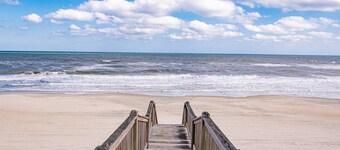 August Rush - Corolla, Whalehead, Oceanfront, Elevator, Pool Table, Dunetop Deck, Pets OK