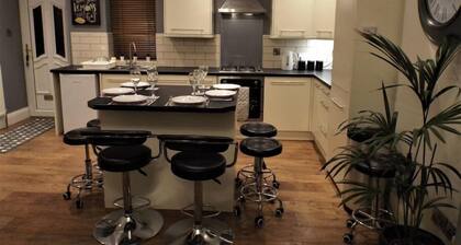 Bronte Cinema Cottage at Haworth