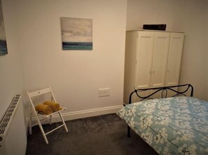 2 bedrooms, iron/ironing board, WiFi - Bronte Cinema Cottage at Haworth (Haworth)