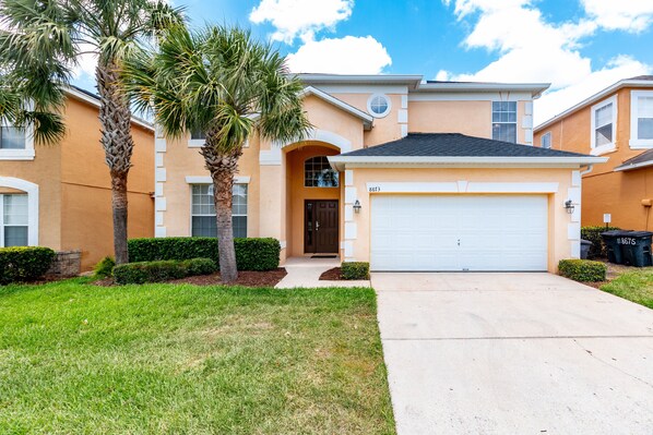 Talo, 6 makuuhuonetta (5.5 Bathrooms) | 6 makuuhuonetta, yksilöllisesti sisustettu, yksilöllisesti kalustettu