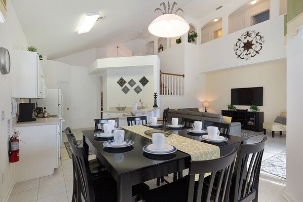 House, 6 Bedrooms (3.5 Bathrooms) | In-room dining