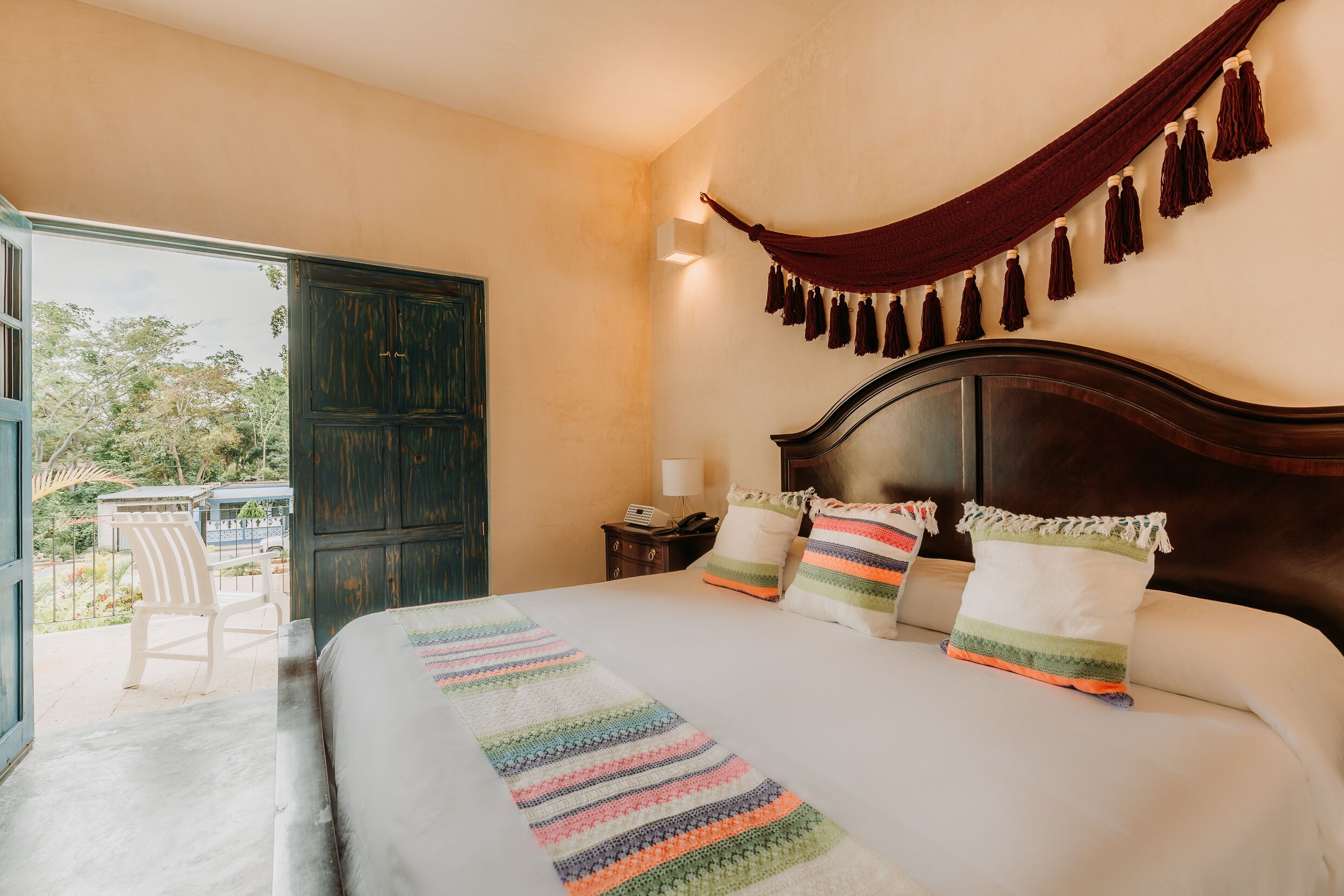 signature studio suite, 1 king bed | terrace/patio