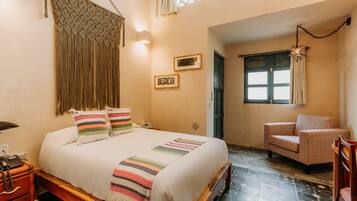 Superior Room | Peralatan tempat tidur premium, gebar bulu kapas