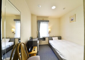 Free WiFi, bed sheets - Hotel S-Pal (Hakodate)