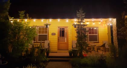 Wild Meadow - NW Bend, Spacious, Amazing Location, Bonus Room, Forest Trails