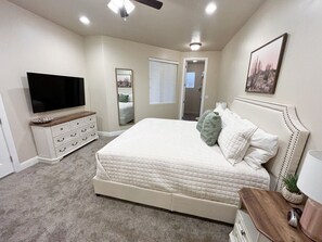 4 Schlafzimmer, Bügeleisen/Bügelbrett, kostenloses WLAN, Bettwäsche