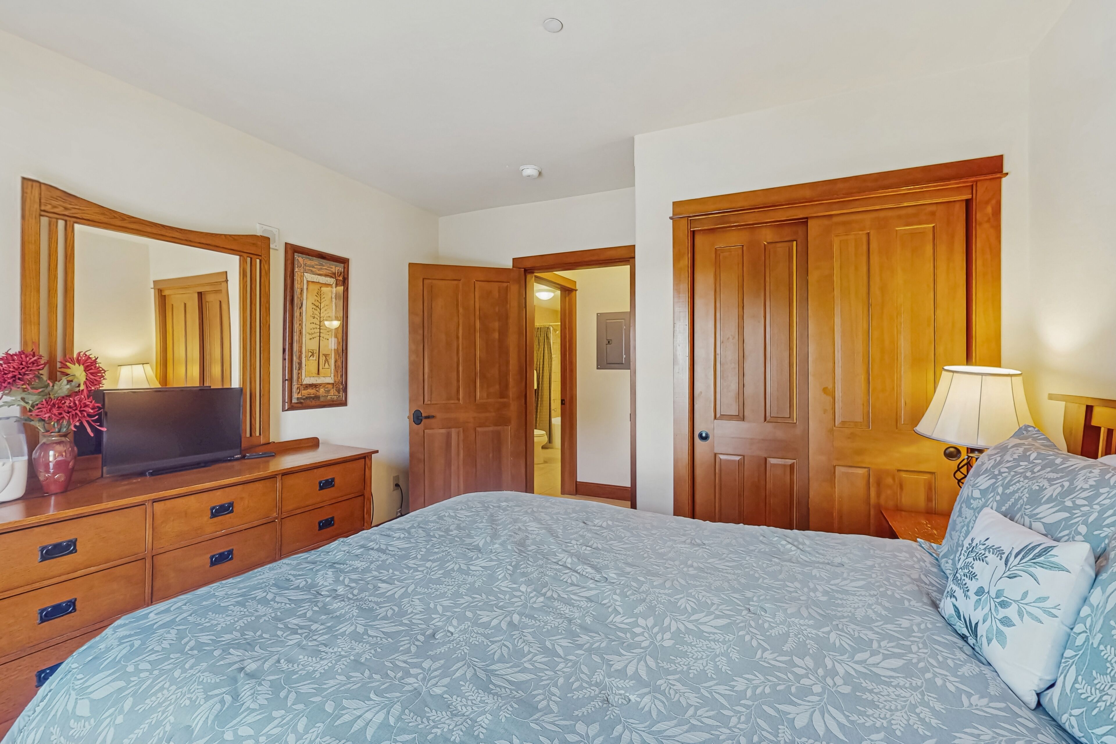 1 soveværelse, strygejern/strygebræt, internetforbindelse, sengetøj