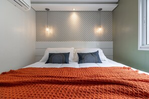 1 dormitorio, tabla de planchar con plancha, wifi gratis y ropa de cama