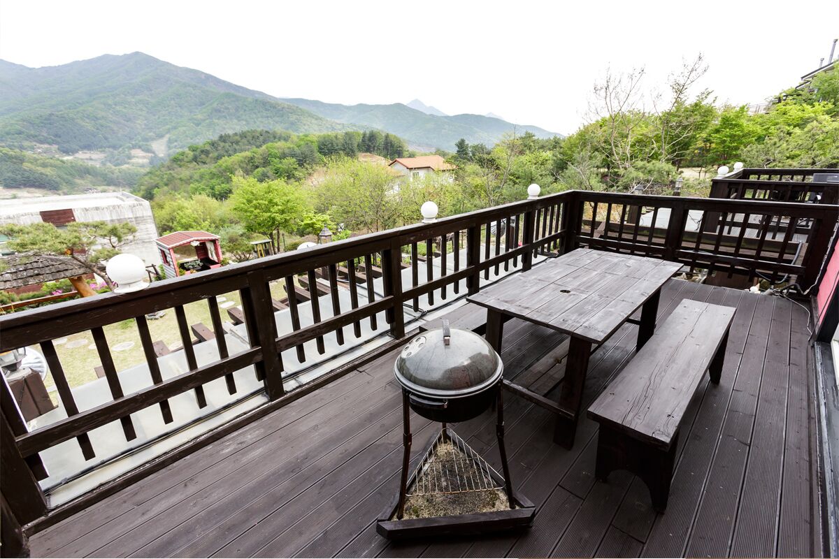 Condo (Carnelian, Max 2 People) | Terrace/patio